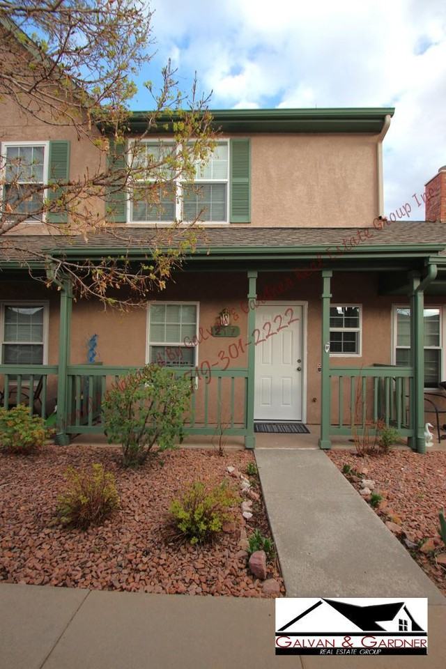 217 Hargrove Ct - Photo 2 of 24