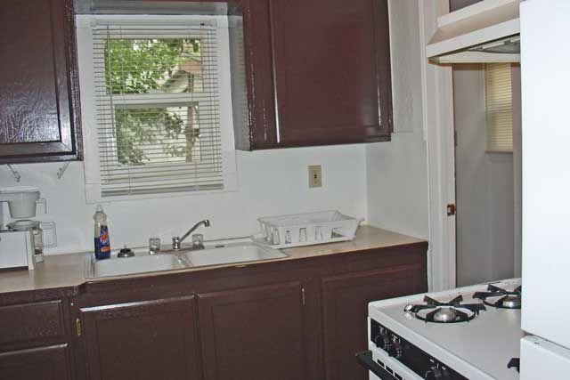 214 1/2 S 28th St - Photo 4 of 5