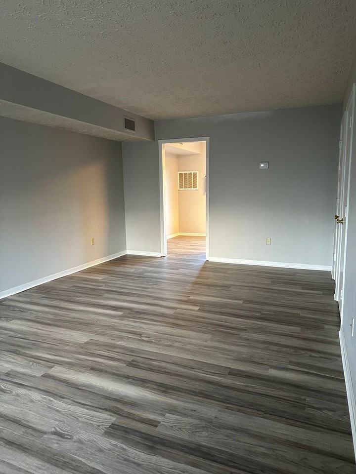 1049 Kendrick Creek Rd - Photo 3 of 18