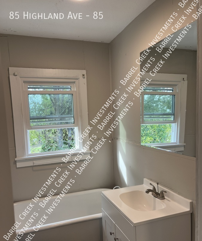 85 Highland Ave - Photo 3 of 8