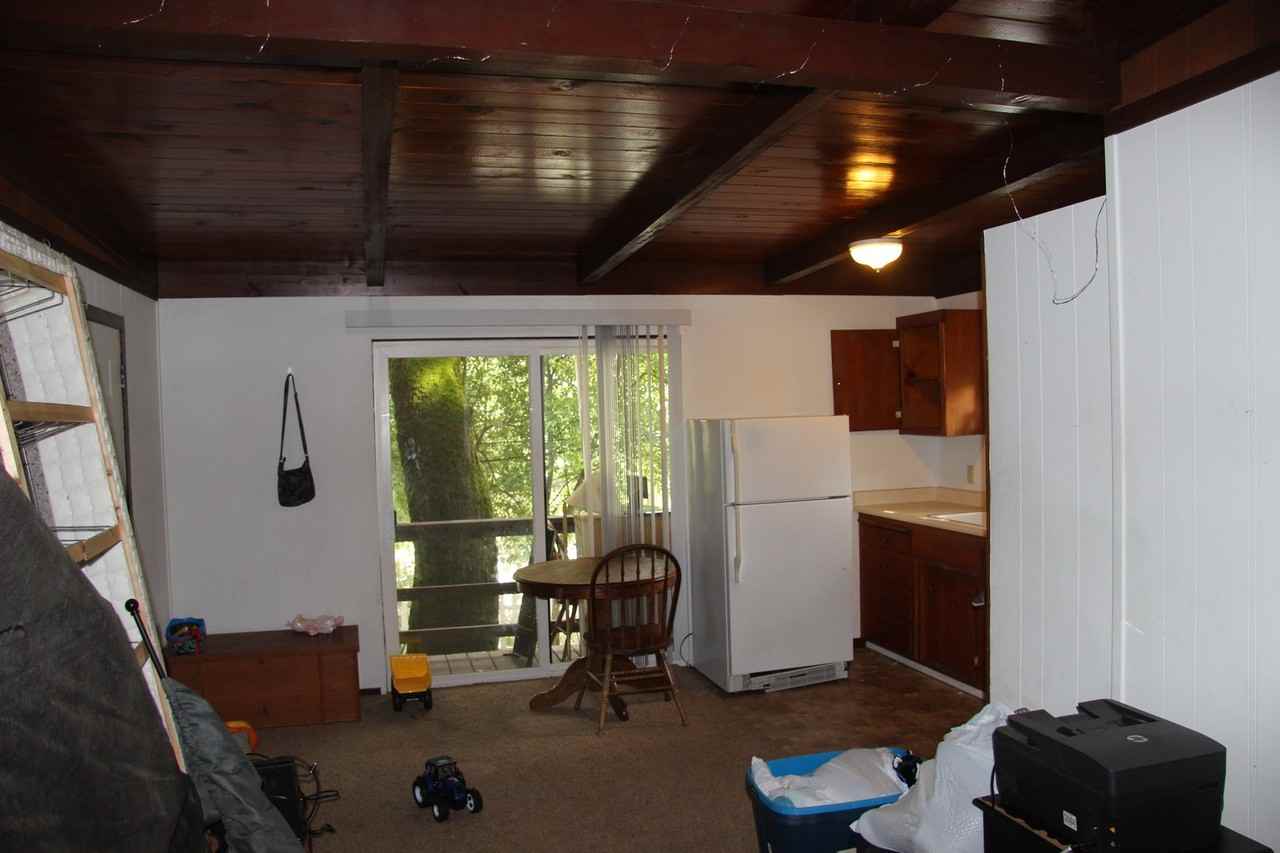 24 S Poplar St #2 - Photo 2 of 11