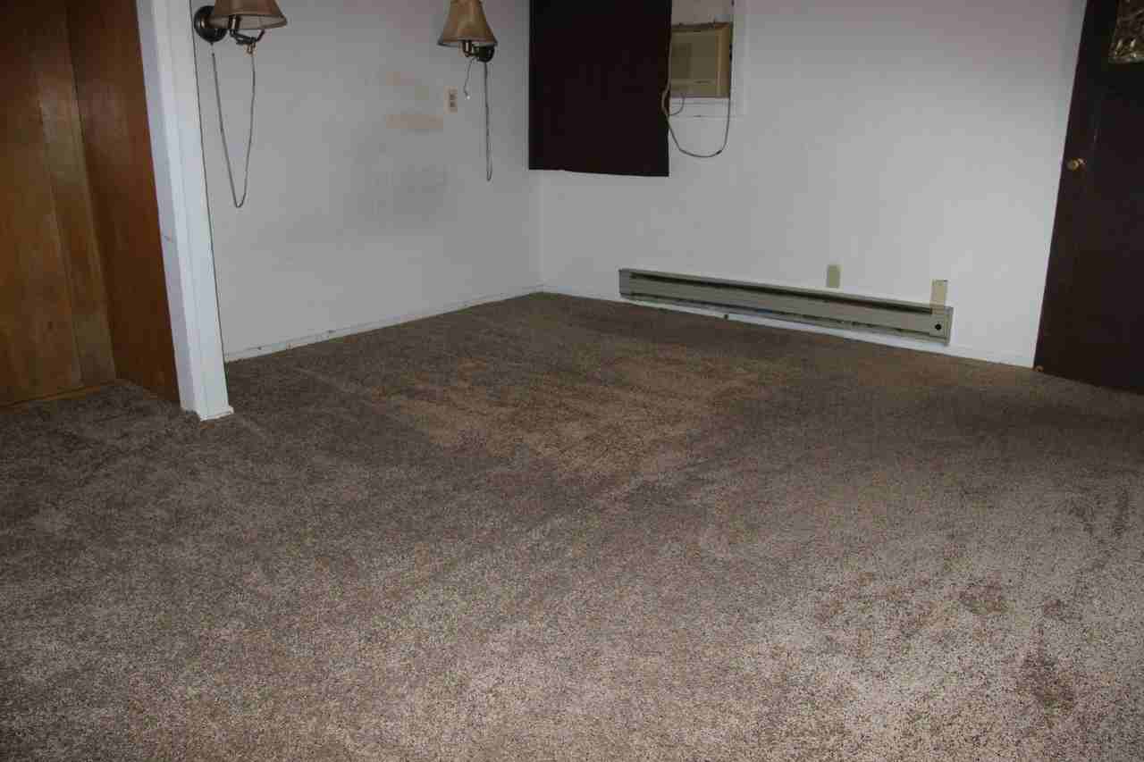 24 S Poplar St #2 - Photo 3 of 11