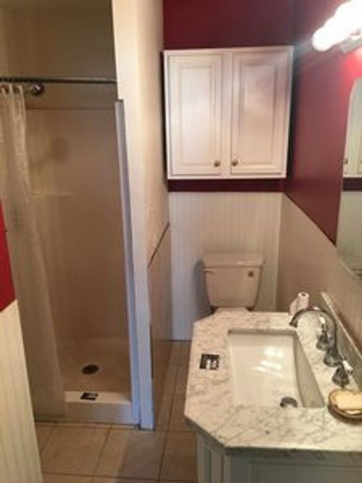 1401 Melton Ave - Photo 2 of 12