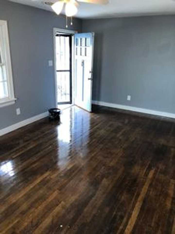 1509 Milton St - Photo 3 of 38