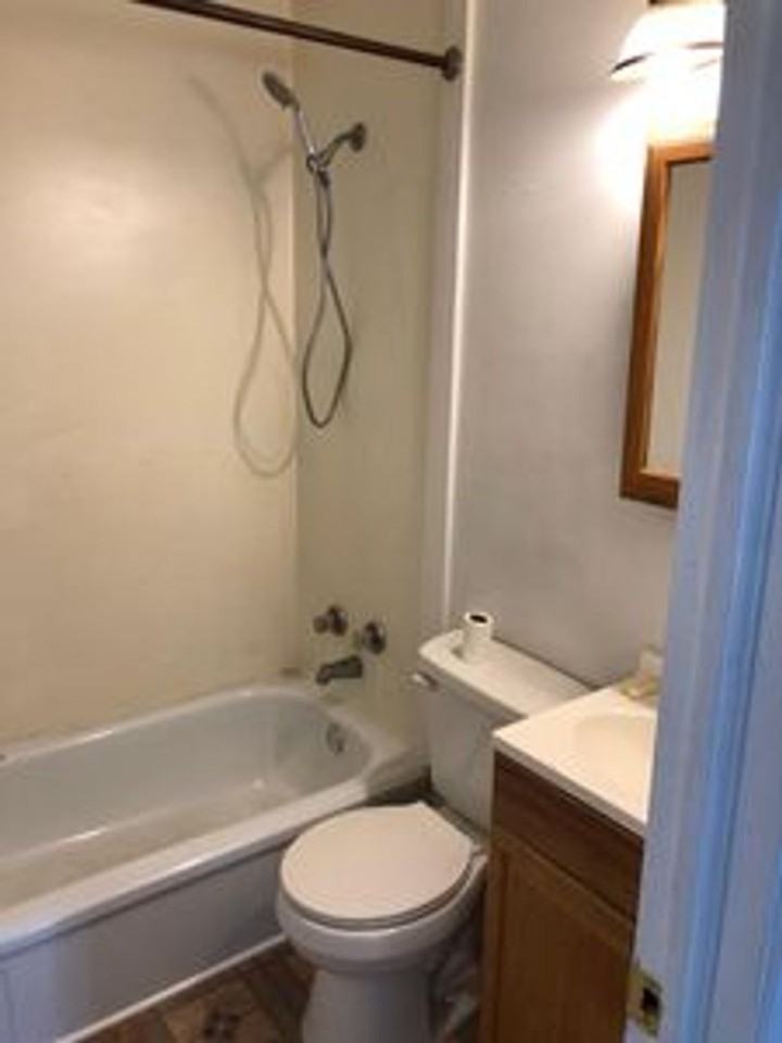 1509 Milton St - Photo 6 of 38