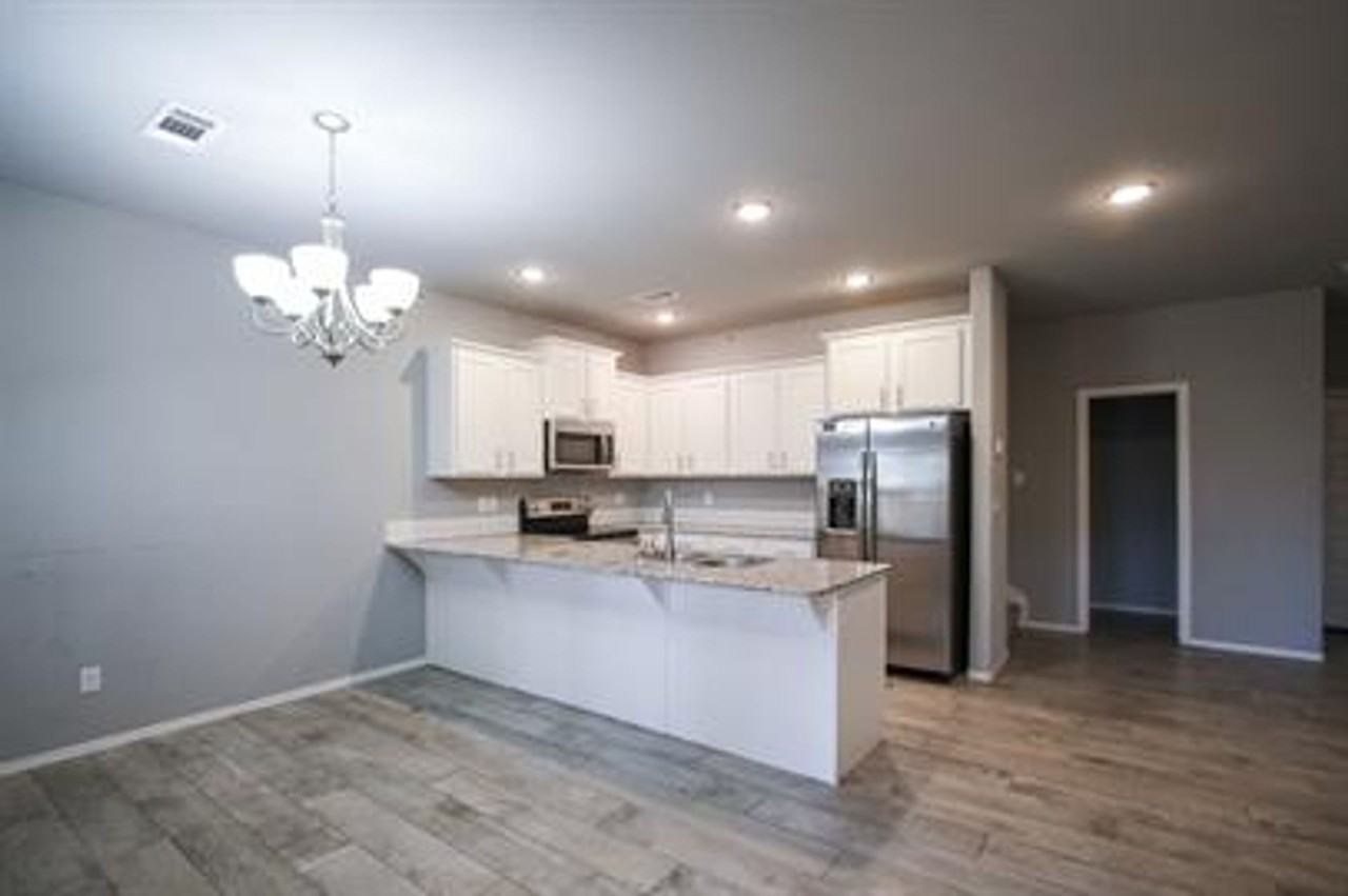 1225 N Sicily Ln #1227 - Photo 4 of 32