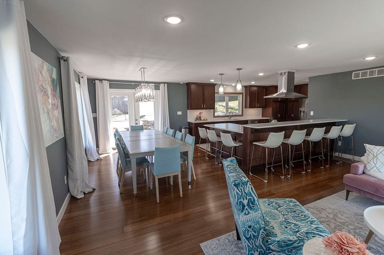 2500 Bluff Boulevard - Photo 4 of 50