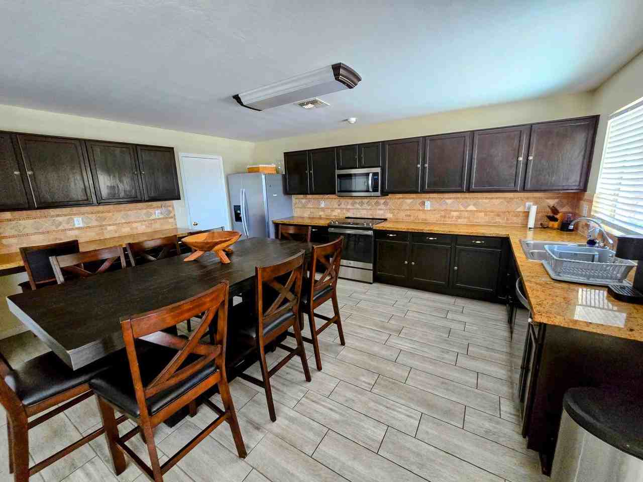 7404 S 30th Ln - Photo 3 of 49