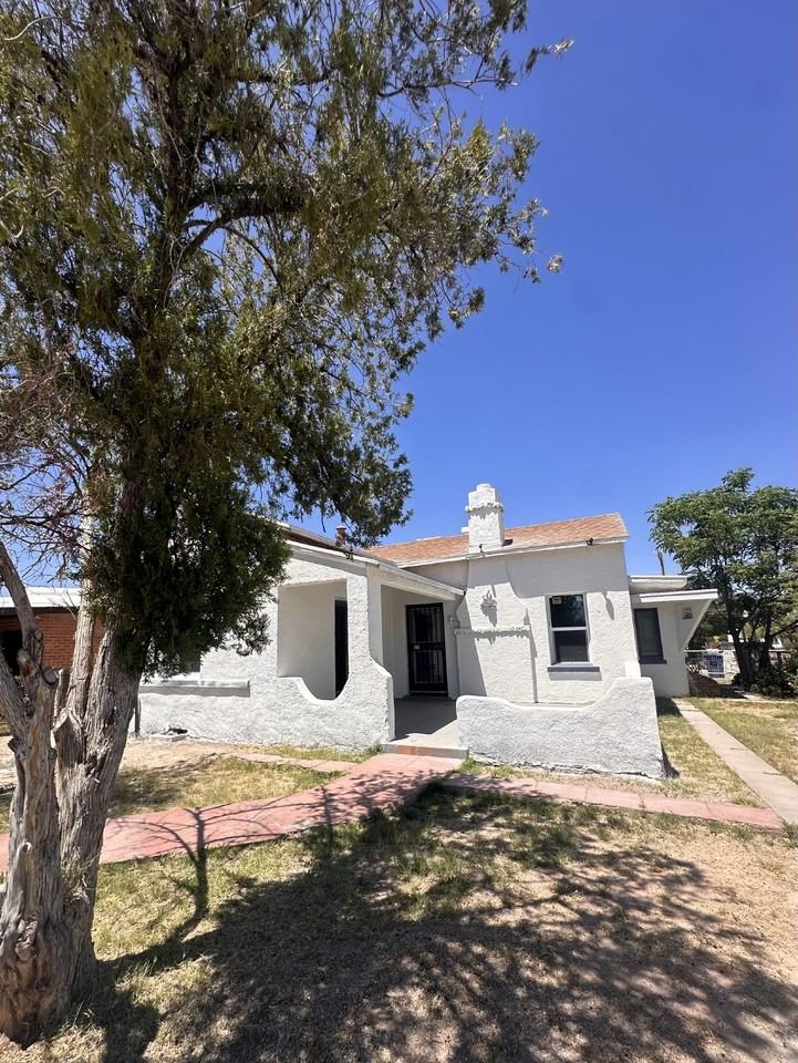 2028 S 7th Ave - Photo 3 of 21