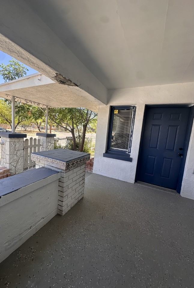 2028 S 7th Ave - Photo 5 of 21