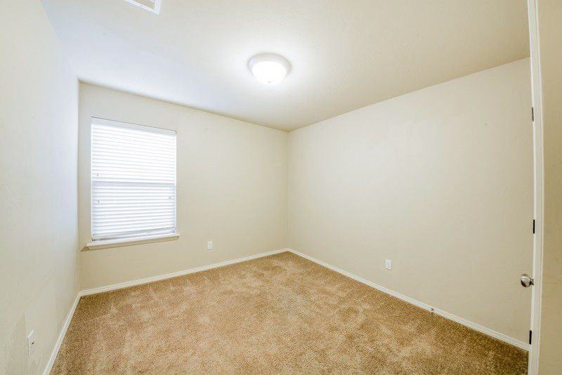 4220 Prescot Drive - Photo 7 of 29