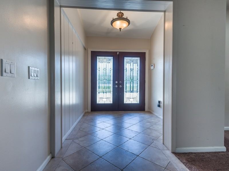 4124 Oak Hollow Rd - Photo 2 of 20