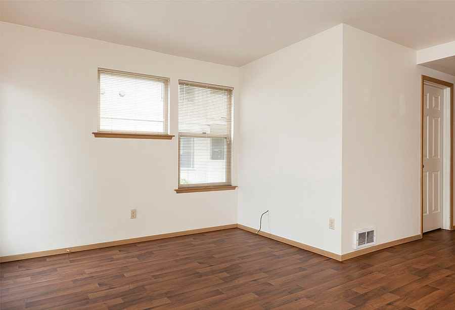 Oswego Arms Apartments - Photo 3 of 42