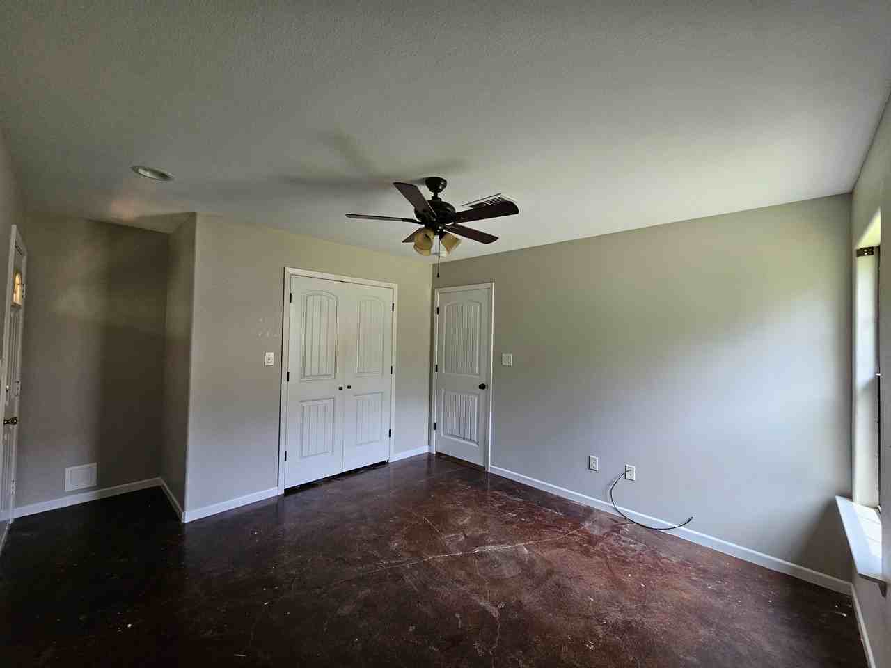 139 Houston #139 - Photo 5 of 10