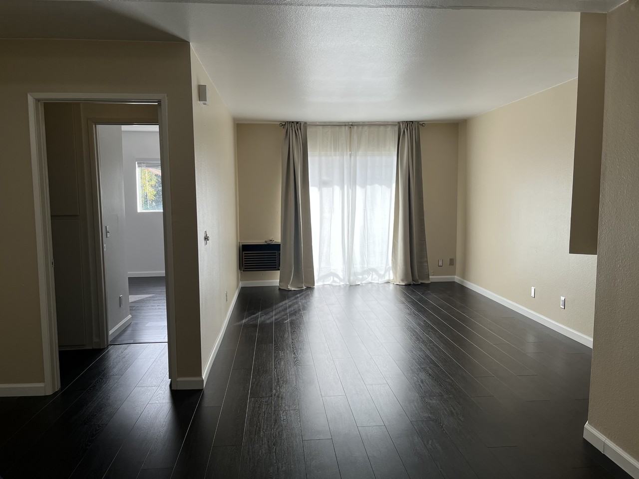 5210 Inglewood Blvd #102 - Photo 3 of 6