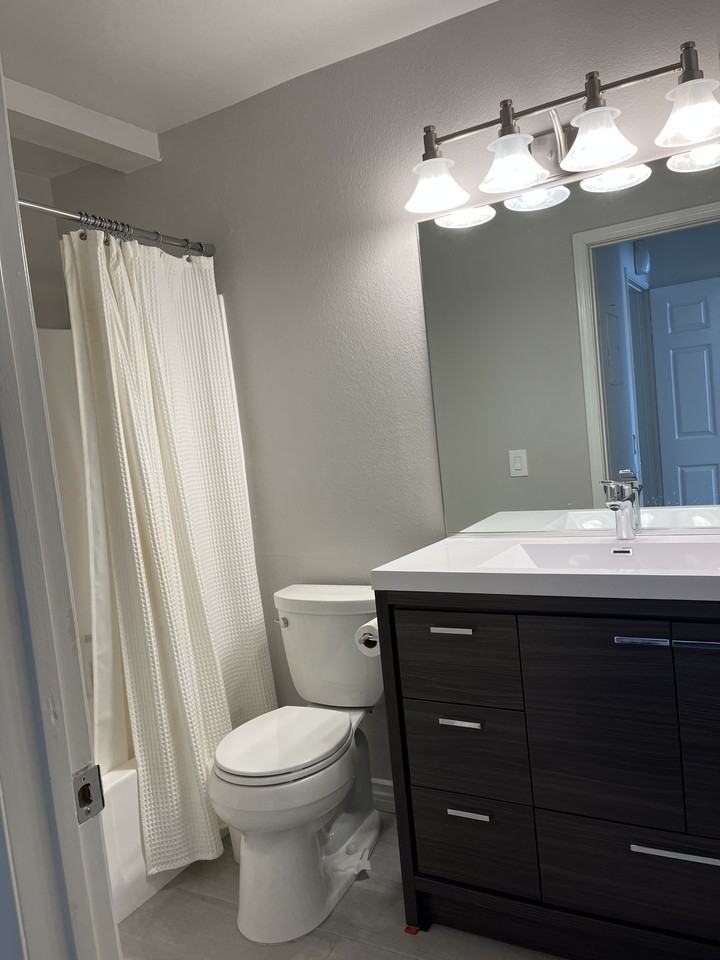 5210 Inglewood Blvd #102 - Photo 5 of 6