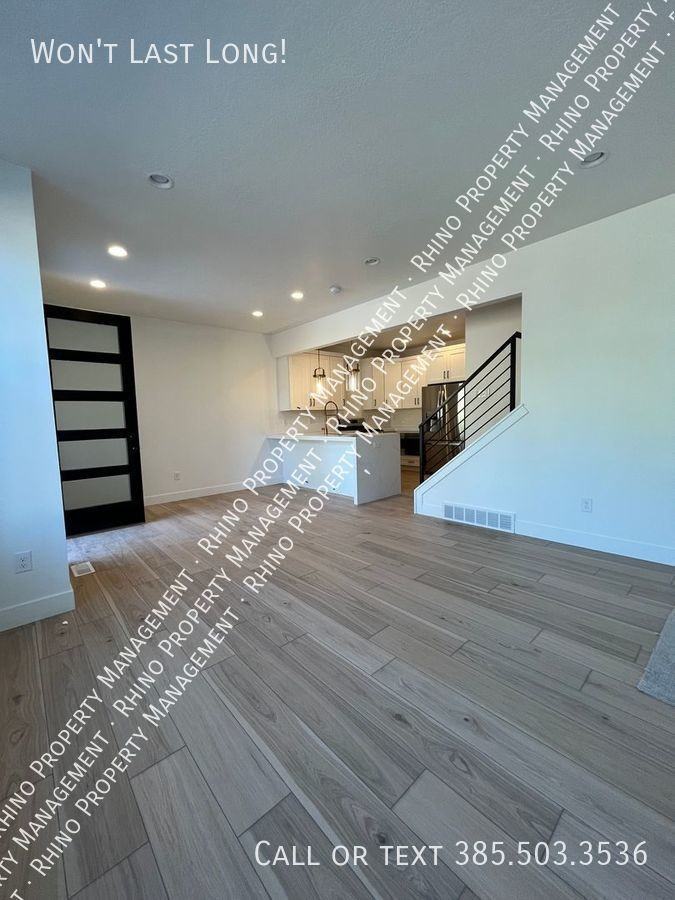 4632 S Locust Hills Ct - Photo 3 of 28