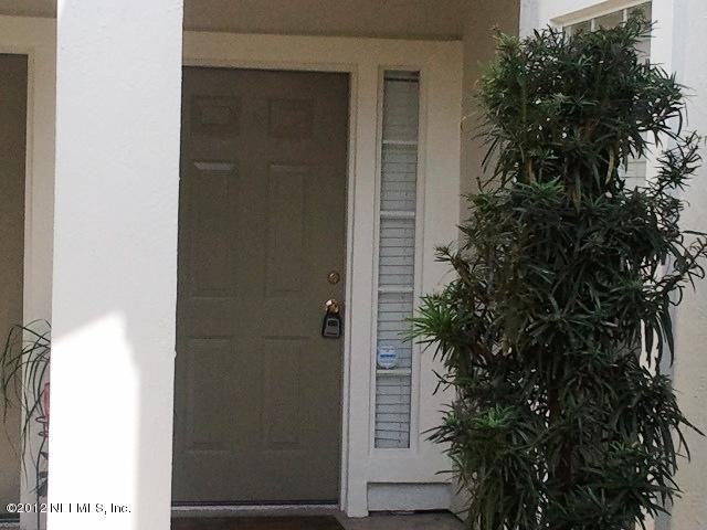 610 Edgewater Branch Dr - Photo 2 of 15