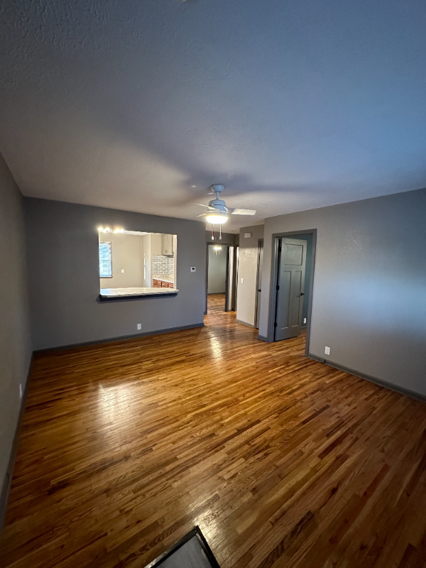 673 S 3rd St - Photo 3 of 8