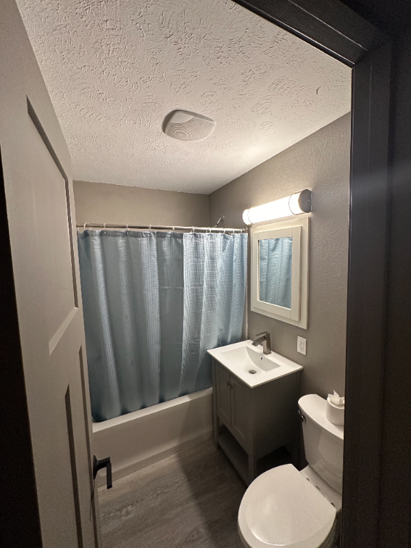 673 S 3rd St - Photo 5 of 8