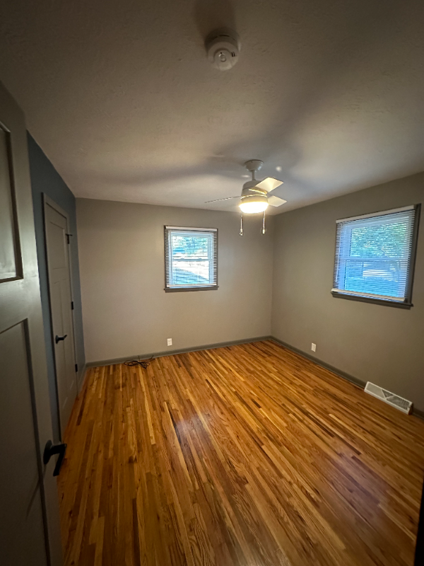 673 S 3rd St - Photo 7 of 8