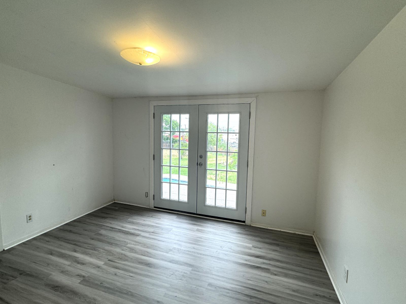 218 Halbart Dr - Photo 3 of 7