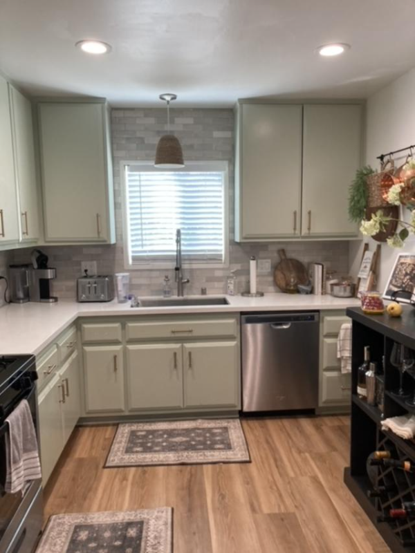 1104 Maple Ave - Photo 2 of 11