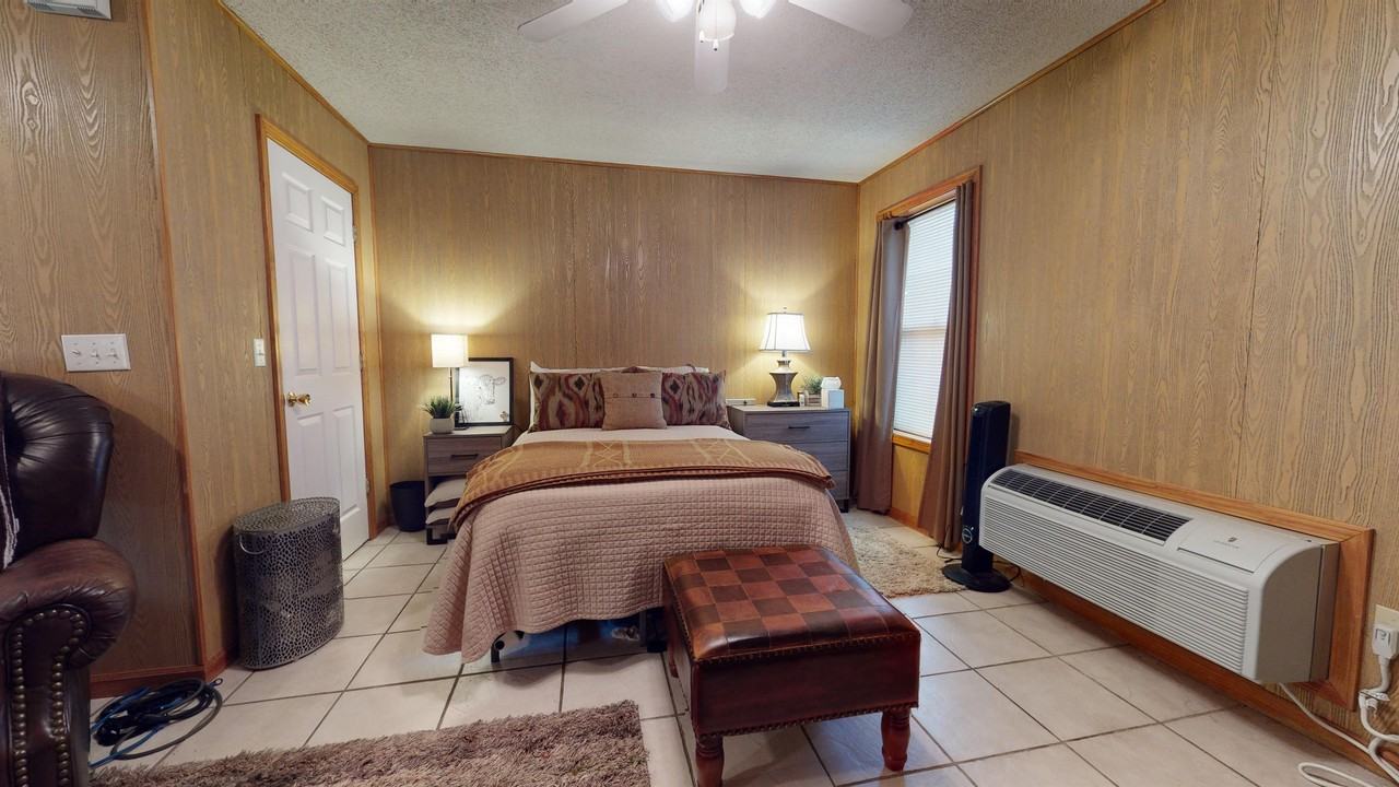 103 Grover Street - Photo 4 of 15