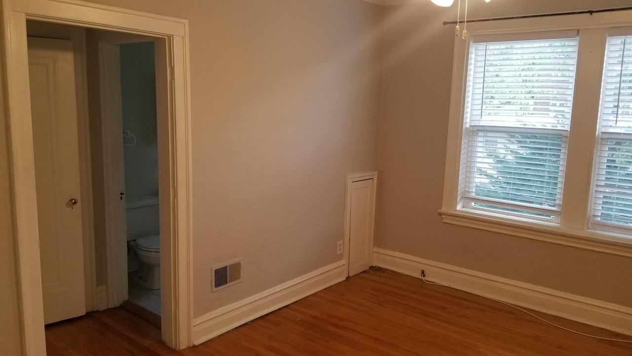 Dale/Waterman Apartments - Photo 2 of 30