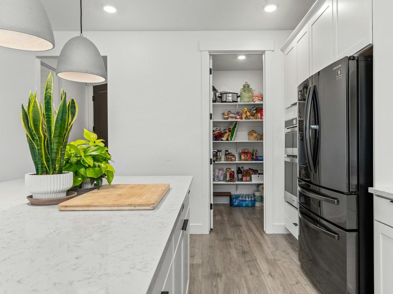 627 South Meade Street - Photo 2 of 49