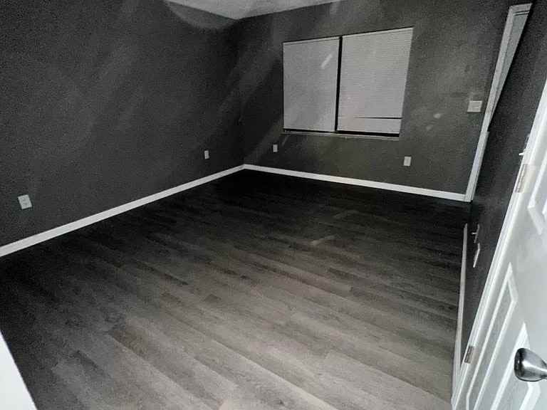 1415 Ridge Lake Court - Photo 2 of 11