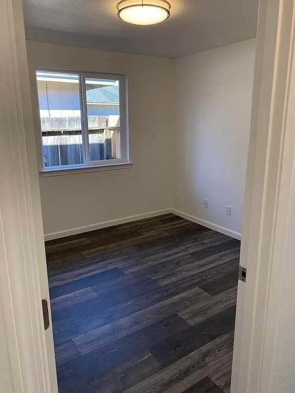 1711 Antoine Avenue - Photo 7 of 22