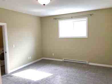 8307 87 Ave #B - Photo 4 of 11