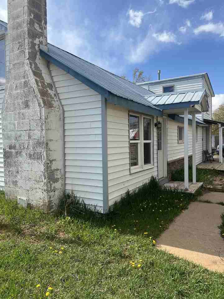 48 S 200 W #1 - Photo 3 of 37