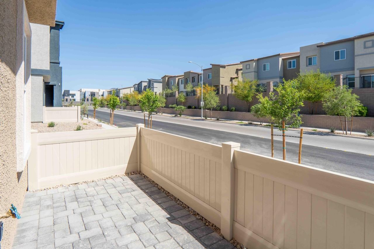 3727 Celesta Vista Ave #1 - Photo 5 of 25