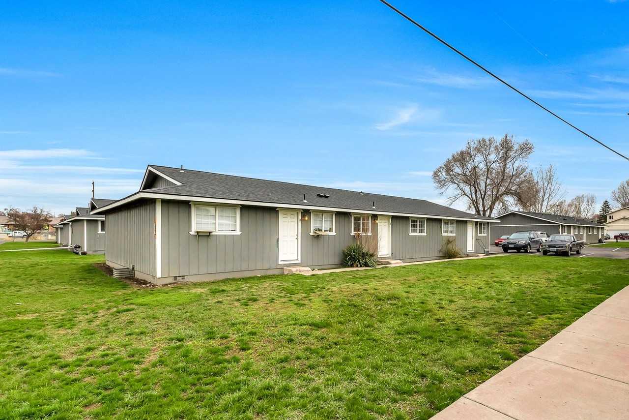 164- Fairmont Cottages - Photo 2 of 25