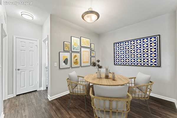 Edens Edge Apartments - Photo 4 of 39