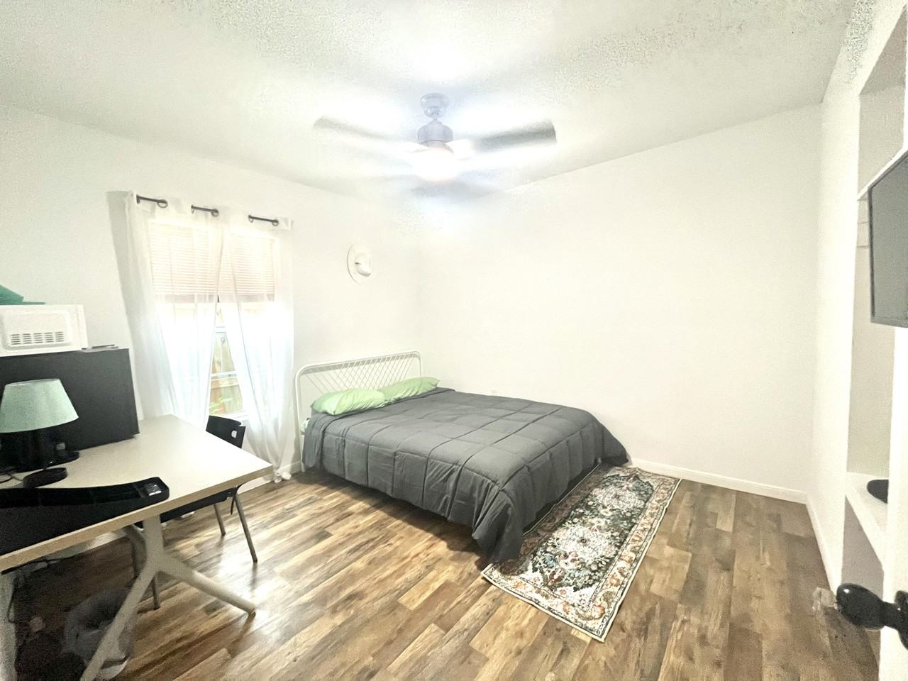 Anita St - Photo 5 of 16