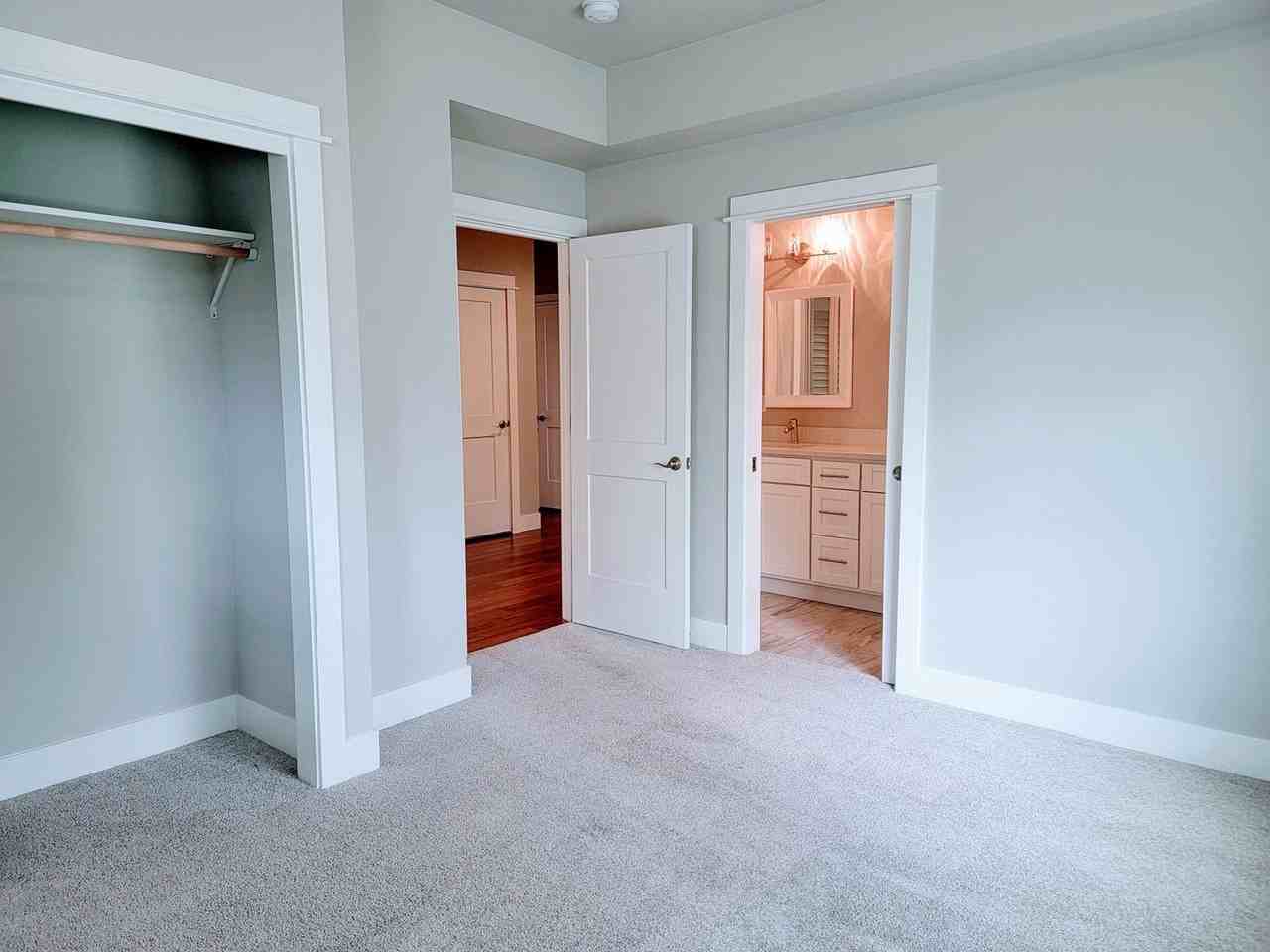 1122 Pitt Ave - Photo 7 of 25