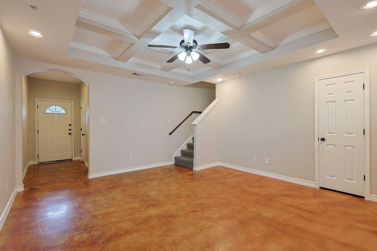 5015 Stowers Blvd - Photo 4 of 23