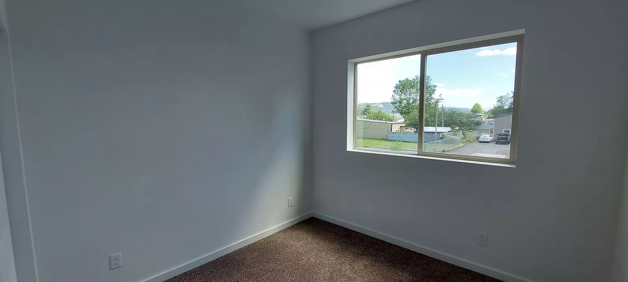 Ames Creek Apartments - Photo 6 of 46