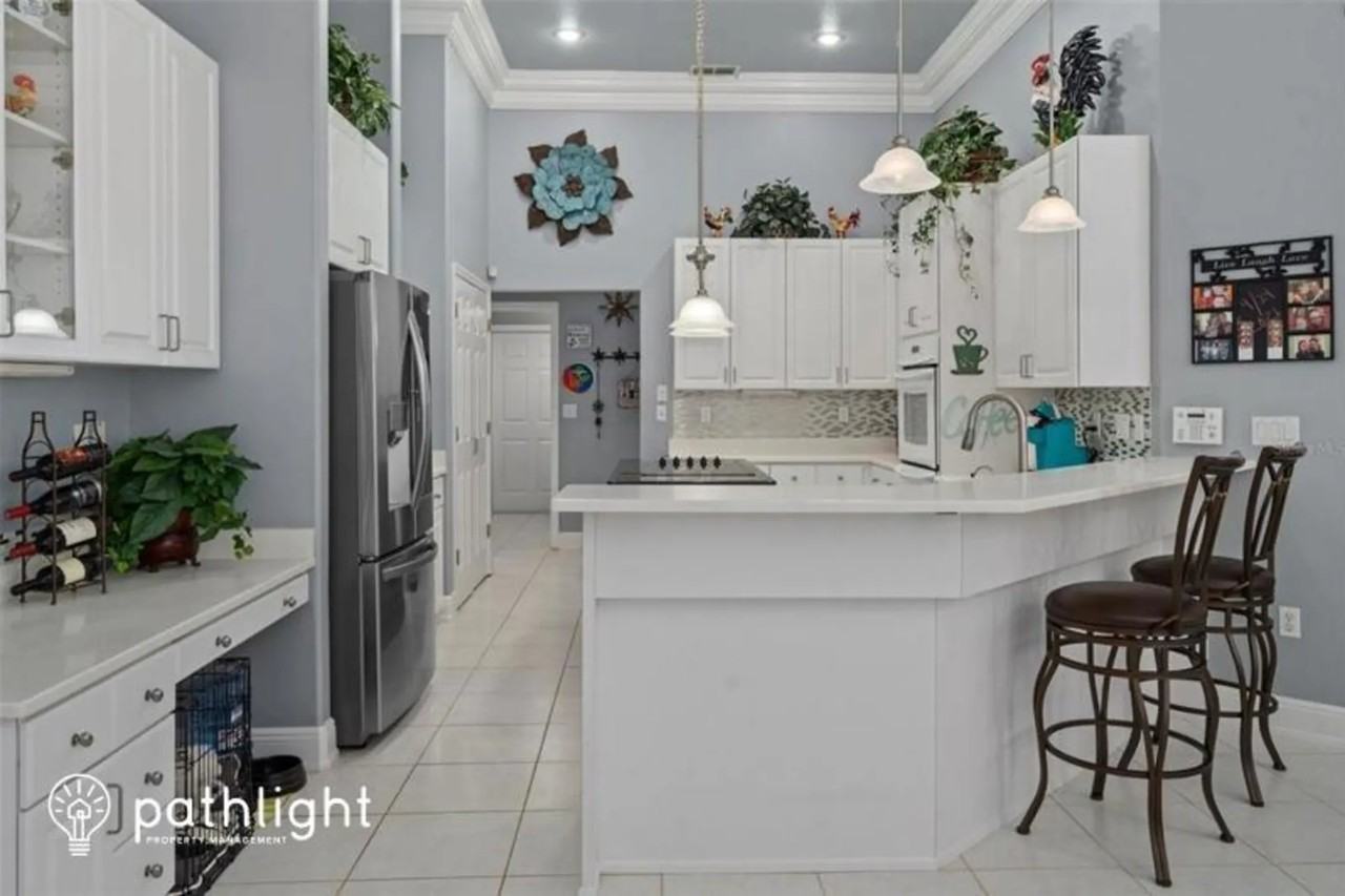 10157 Lenox Blvd - Photo 2 of 19