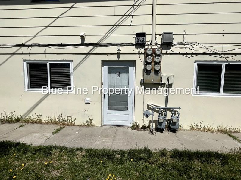 1151 E Cedar St #5 - Photo 4 of 14