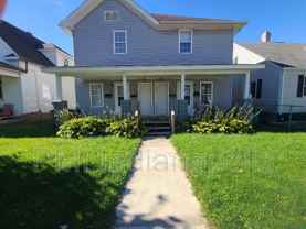 955 S 22nd St - Photo 1 of 1