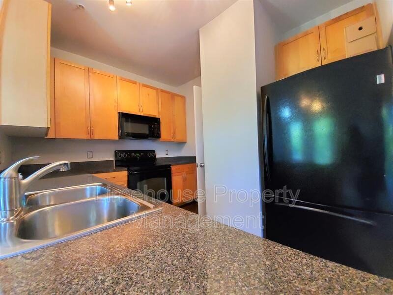 1400 Granby St - Photo 5 of 25