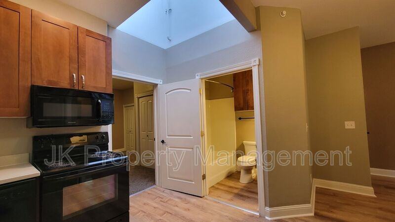 413 Central Ave #305 - Photo 6 of 28