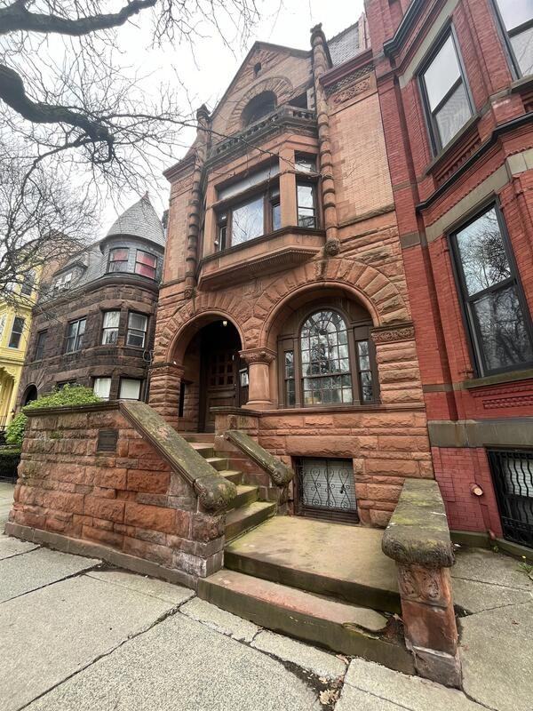 28 Willett St - Photo 2 of 20