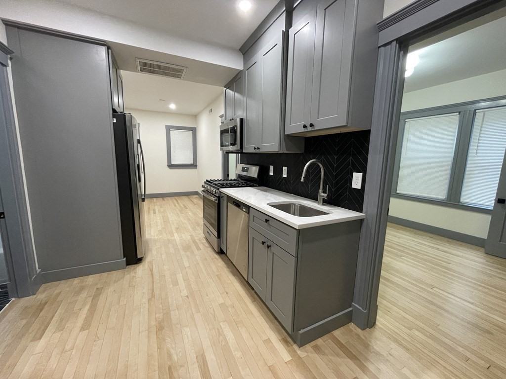 41 Long Ave #4 - Photo 2 of 13