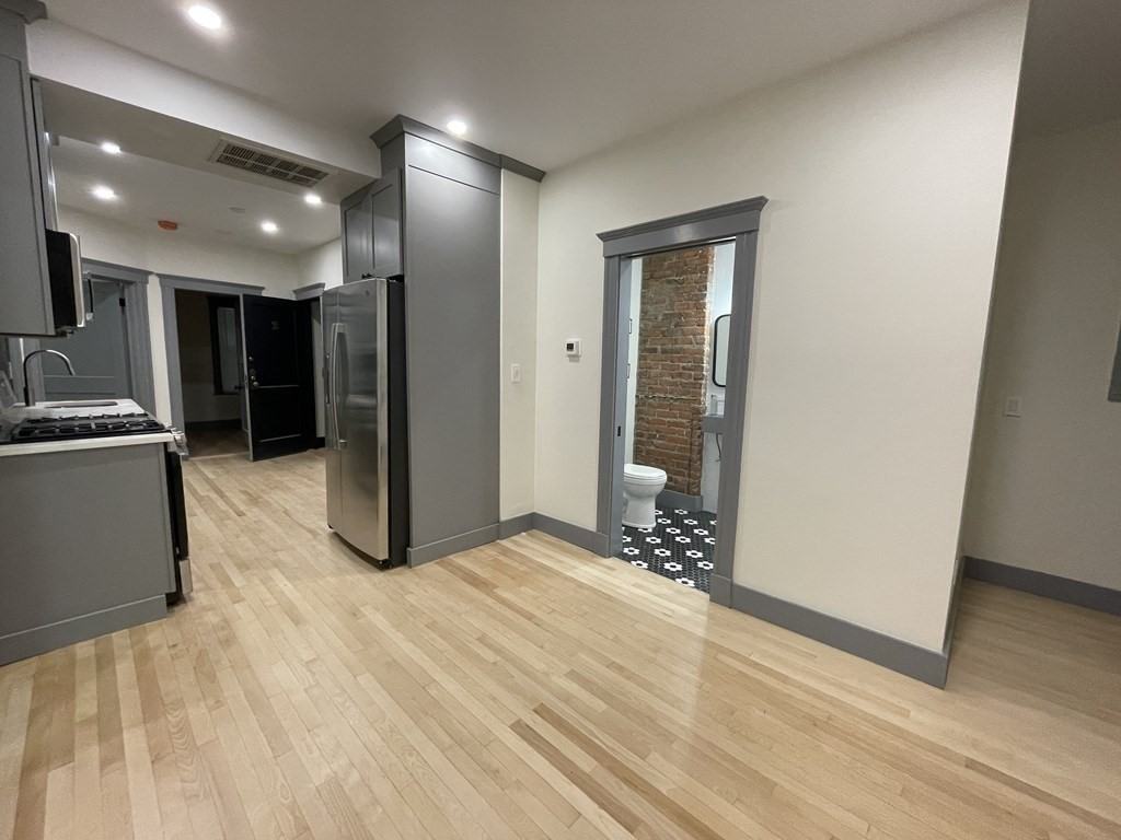 41 Long Ave #4 - Photo 3 of 13