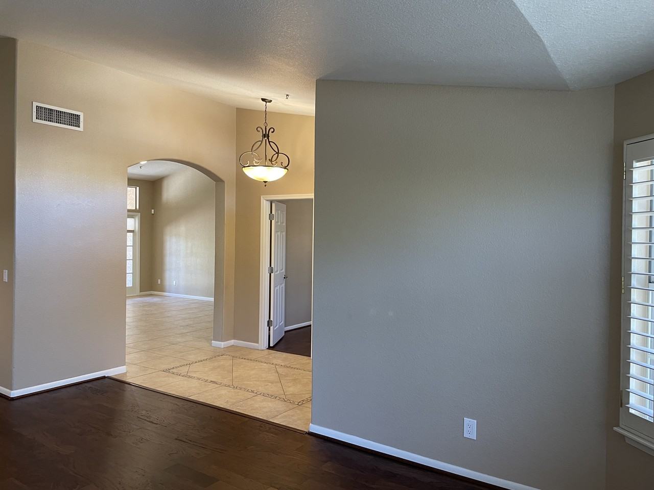 18976 N 92nd Way - Photo 7 of 44
